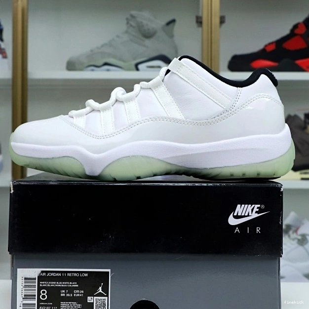BLUE AIR LOW RETRO LEGEND 11 JORDAN 1004
